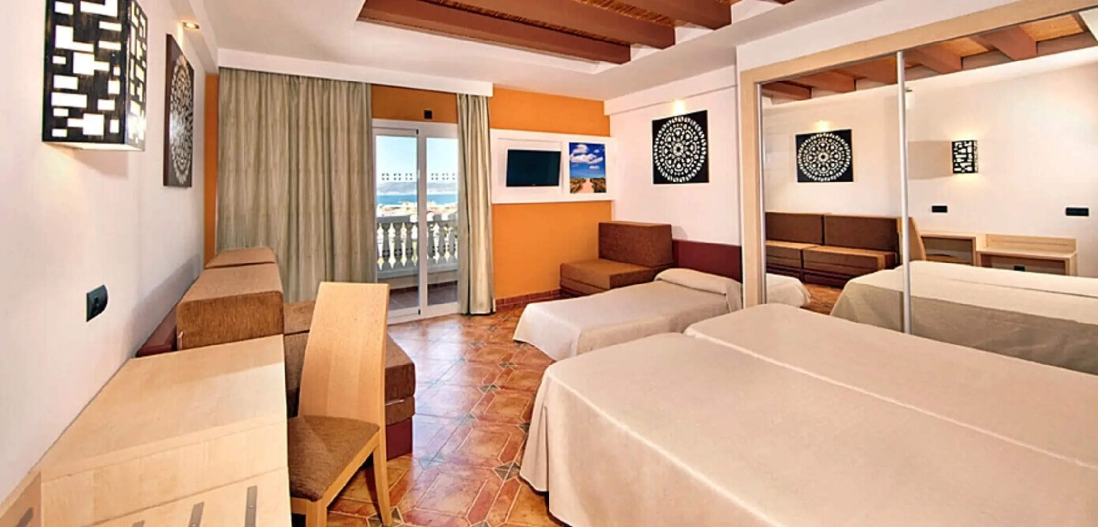 Курортный отель MLL Palma Bay Club