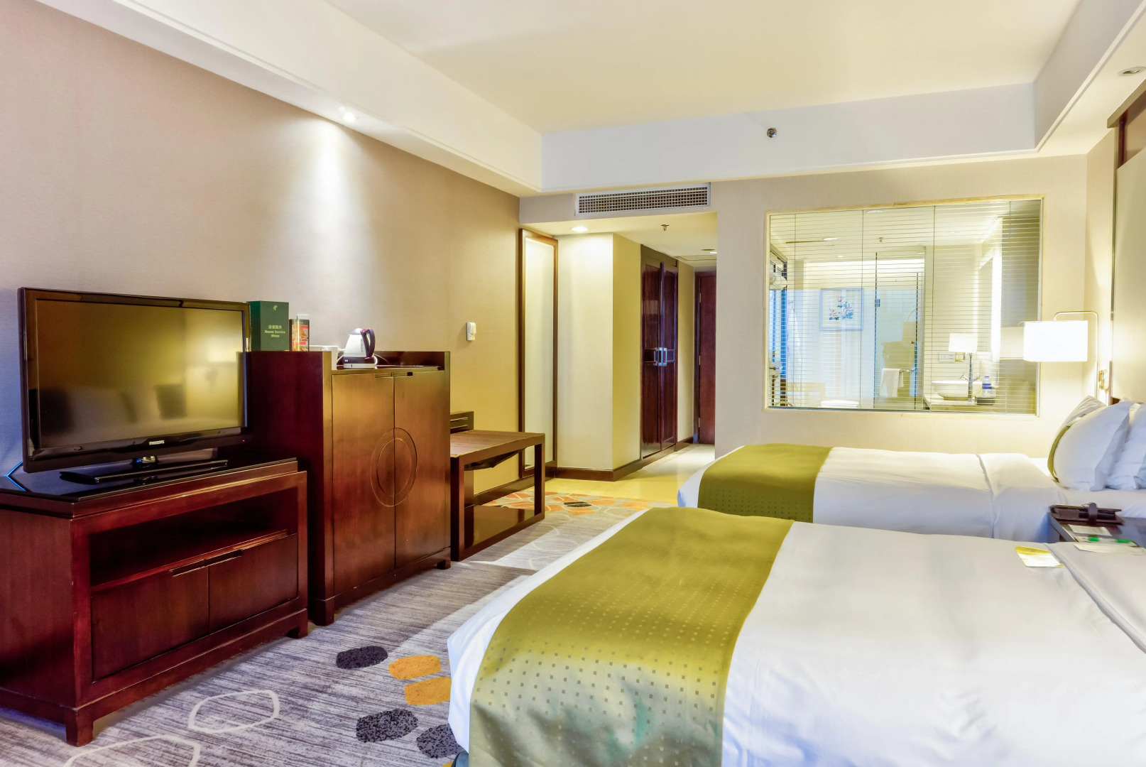 voco Guangzhou Shifu by IHG