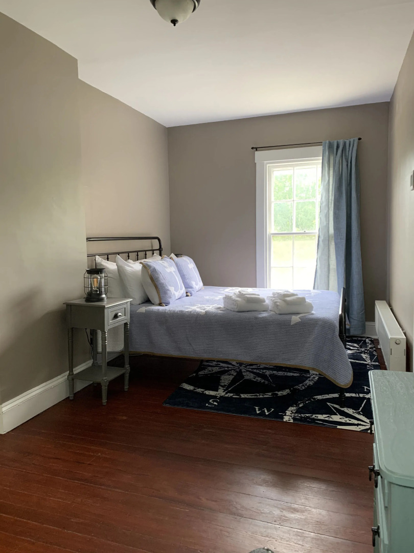 Captain Sweetser's Inn