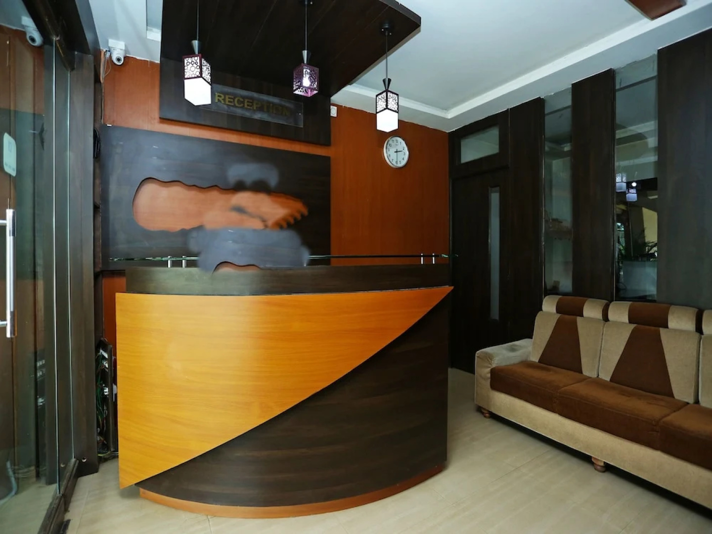 OYO 9262 Recluse Premiere Hotel