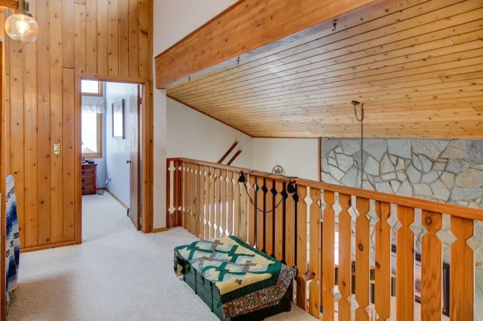 Big Sky - Two Moons Retreat