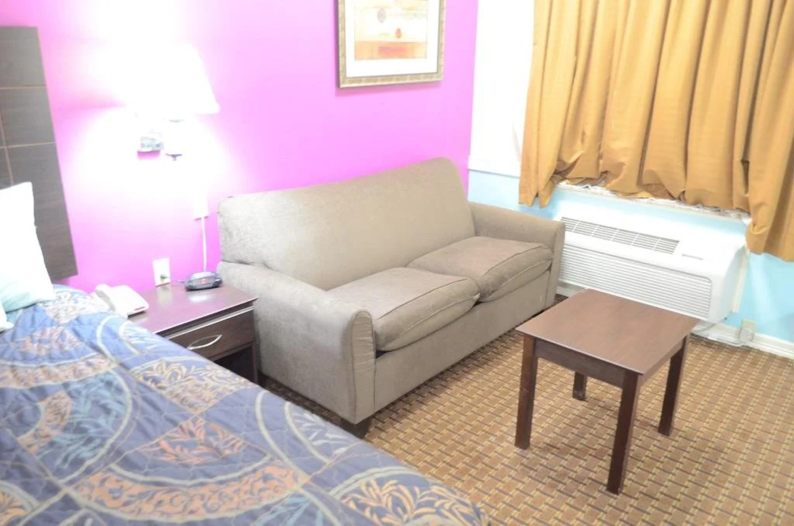 Budget Host Inn & Suites