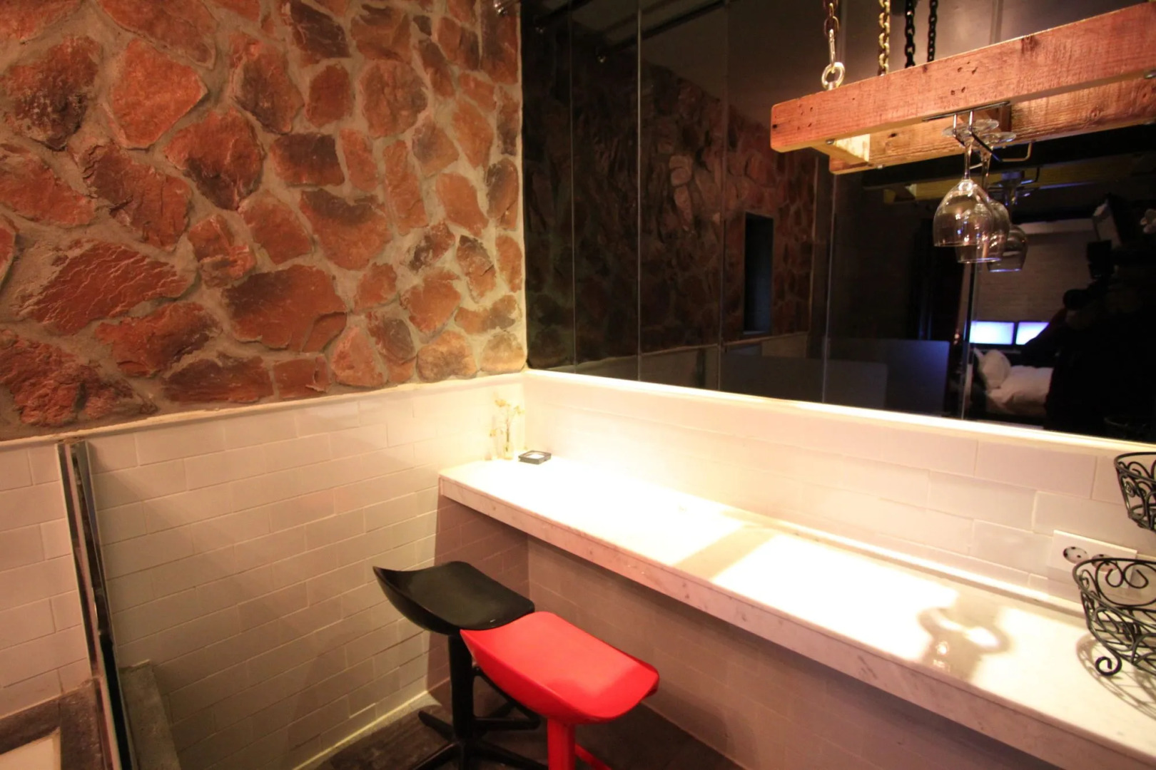 Hotel February Suseong