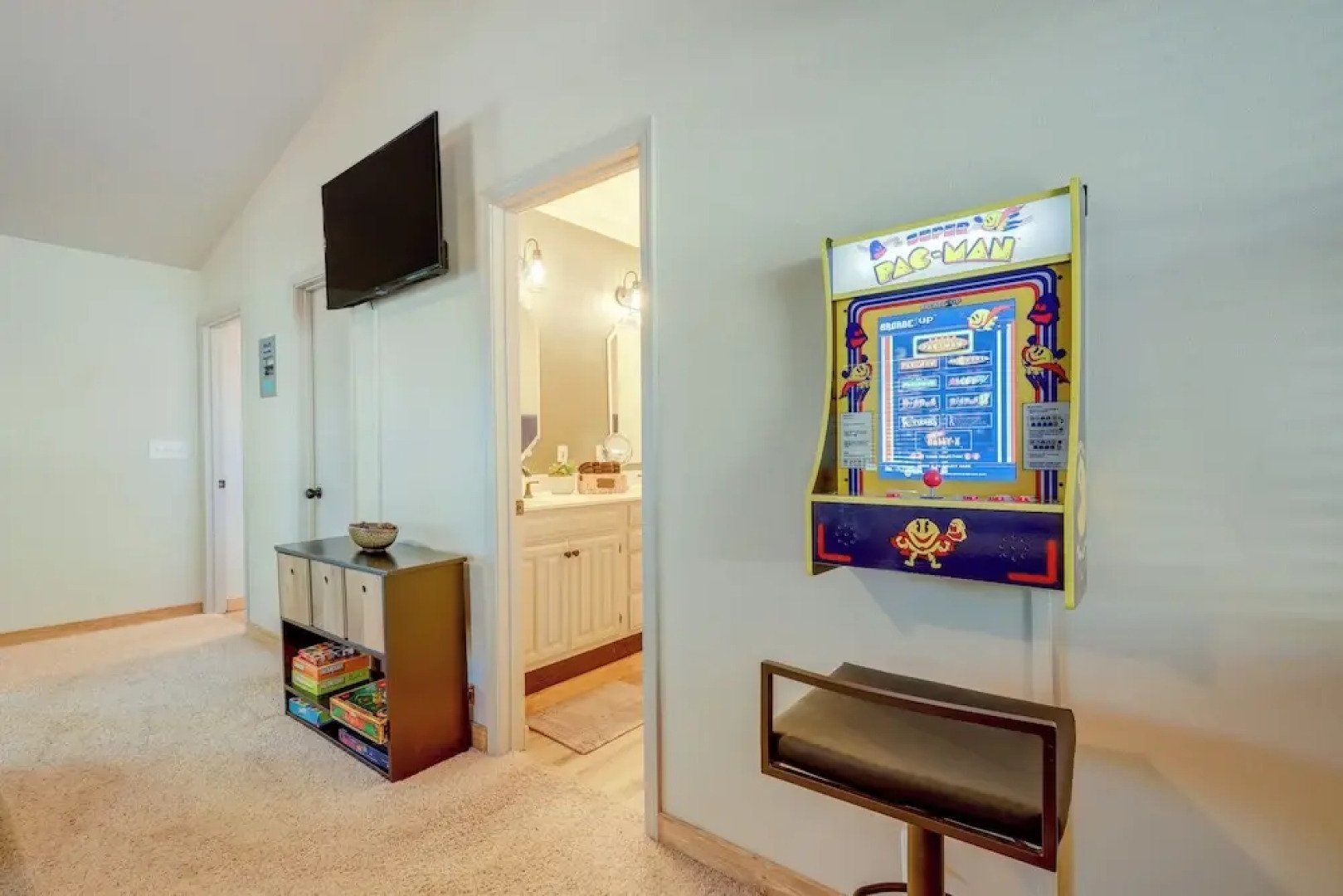 Stylish Angel Fire Cabin w/ Deck - 2 Mi to Ski Mtn