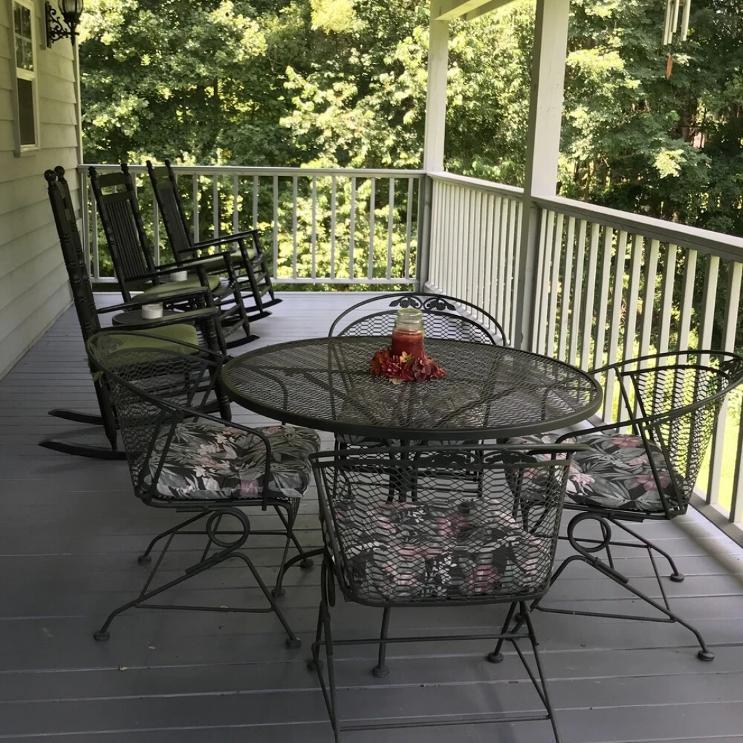 Iris Cabin at Blairsville 2 Bedrooms 2 Bathrooms Cabin