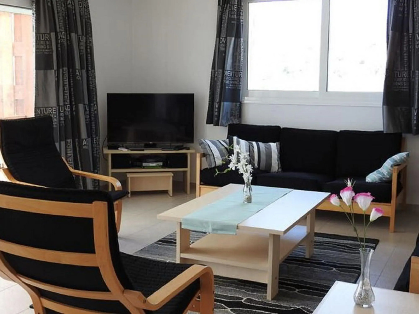 Beautiful Spacious Villa, Large Plot, 600m of Sandy Beach, Near Makry Gialos, Se