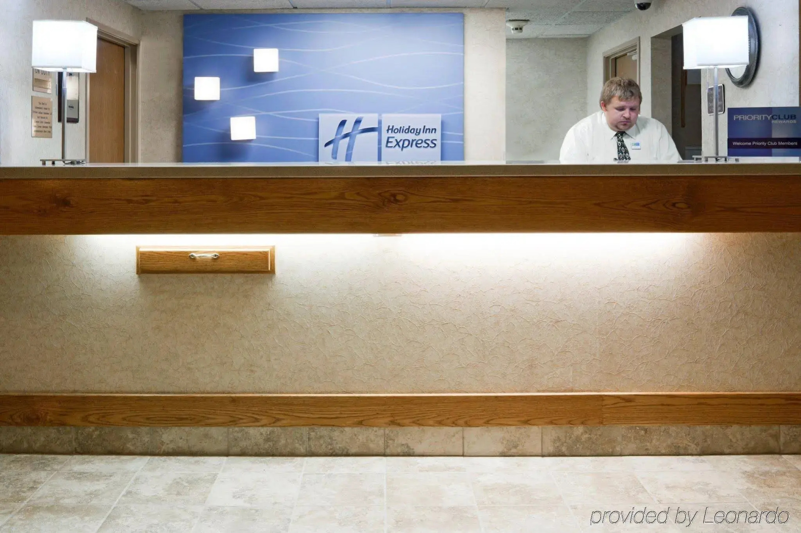 Country Inn & Suites by Radisson, Mishawaka, IN