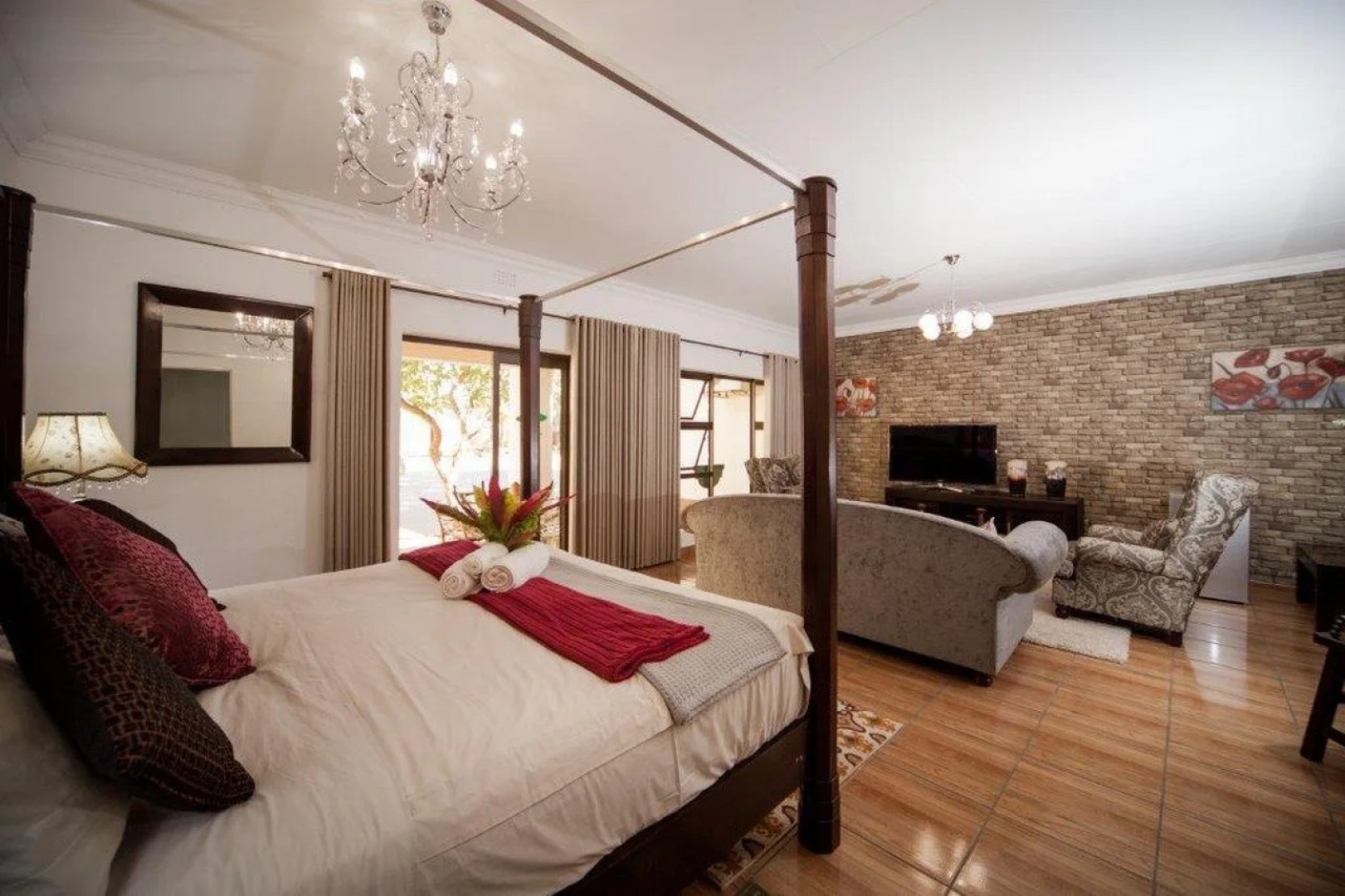 Tamboti Lodge