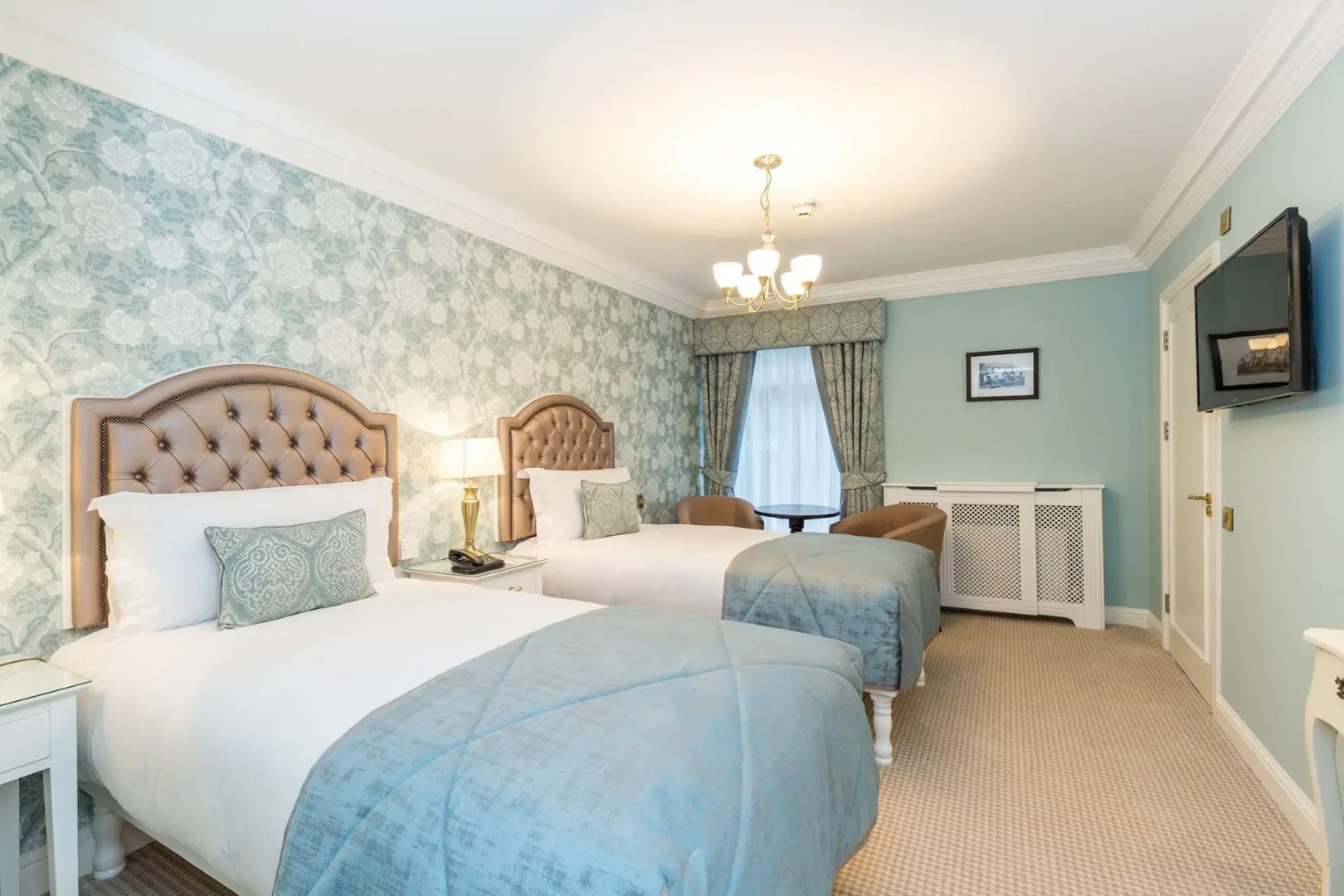 Stauntons on the Green