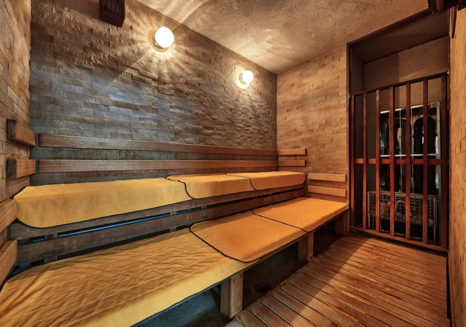 Hotel Sports Lodge Itoman