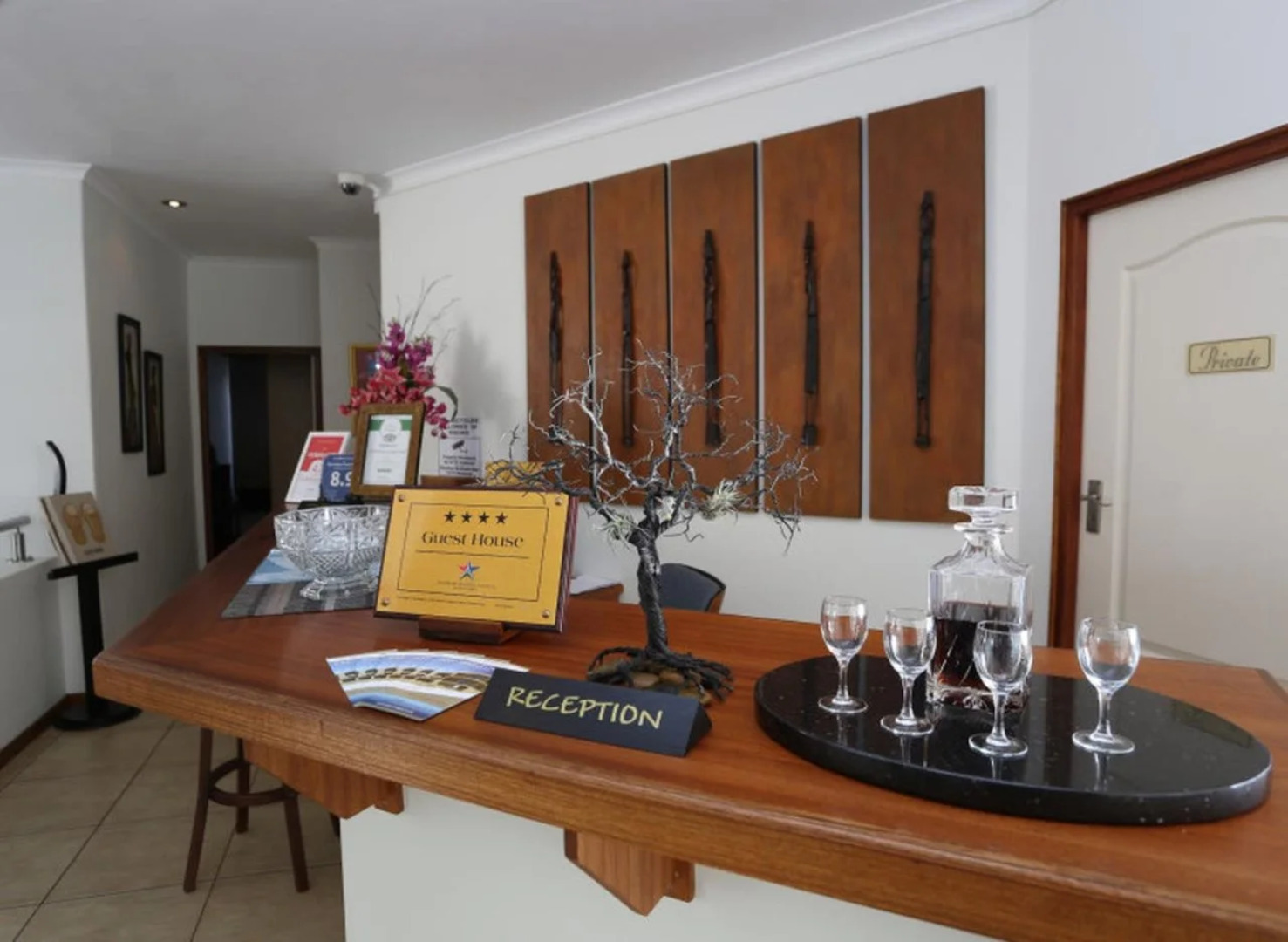 Bar T Nique Guest House