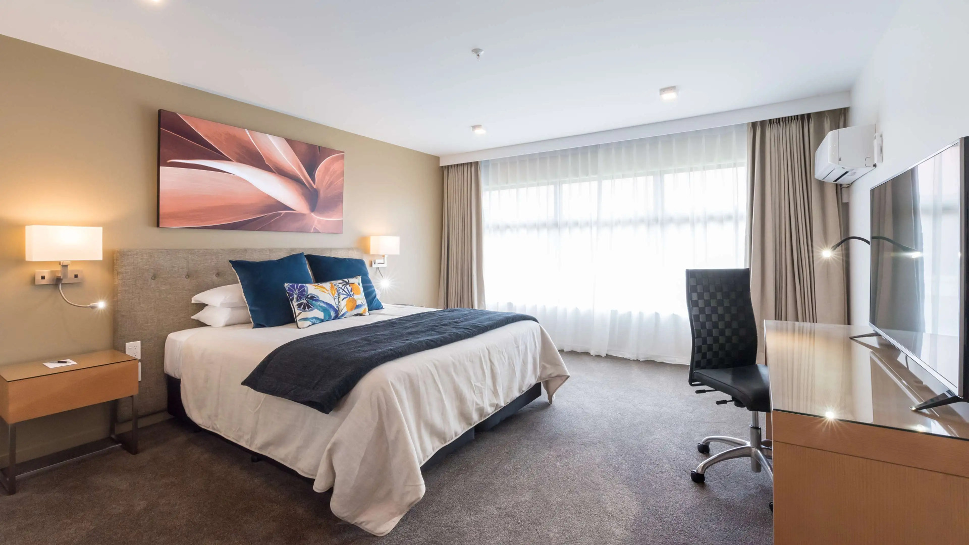 Distinction Hamilton Hotel & Conference Centre