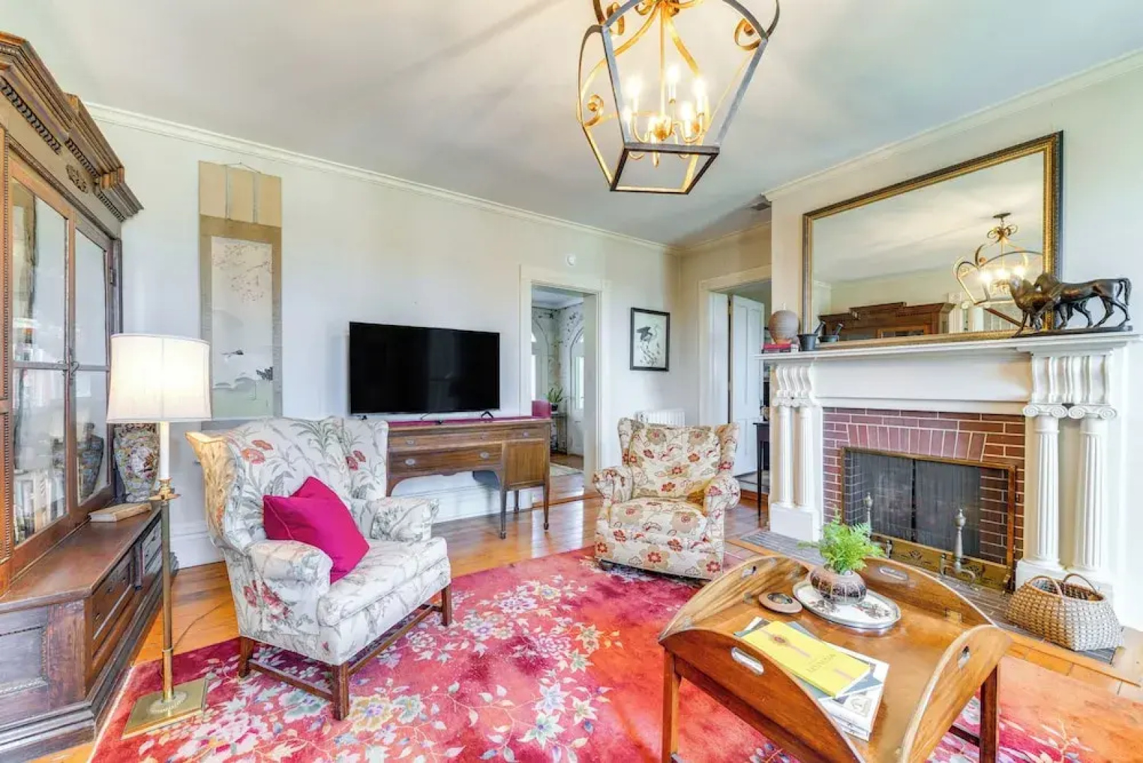 Historic & Spacious Family Home in Nicholasville!