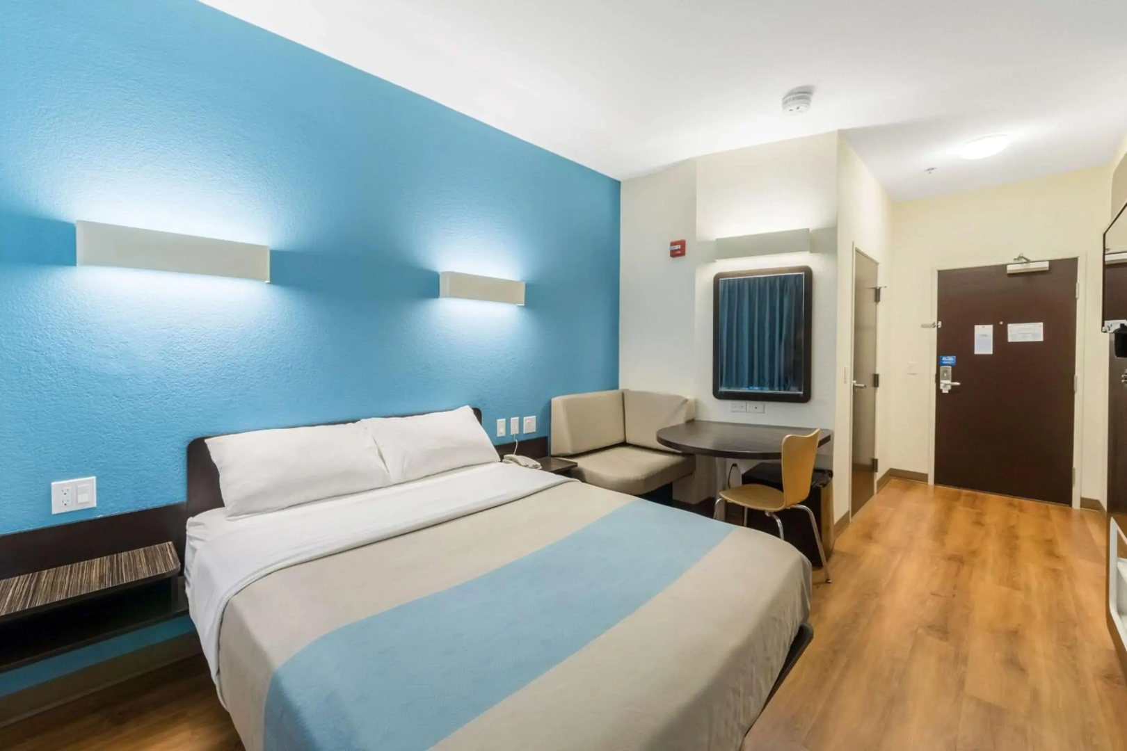 Motel 6 Laredo, TX - Airport