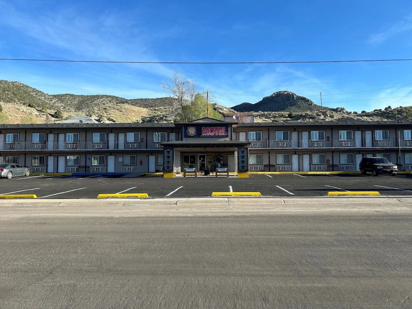 Four Sevens Motel