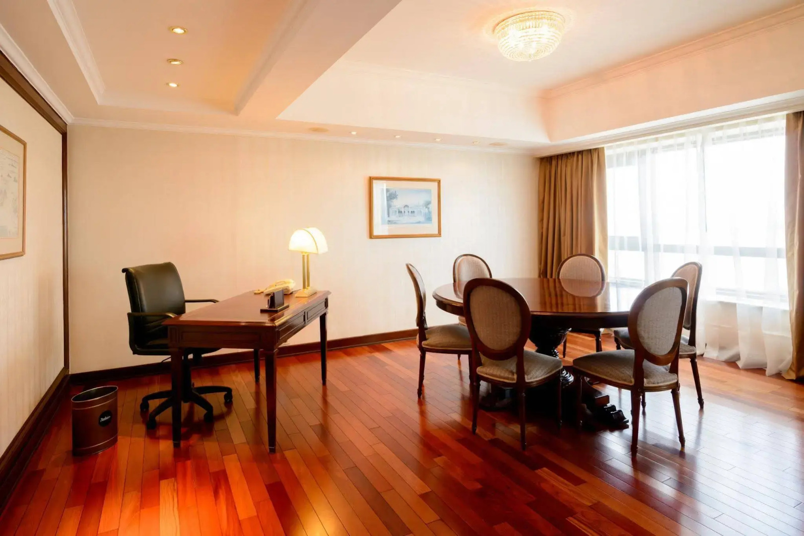 Radisson Montevideo Victoria Plaza Hotel