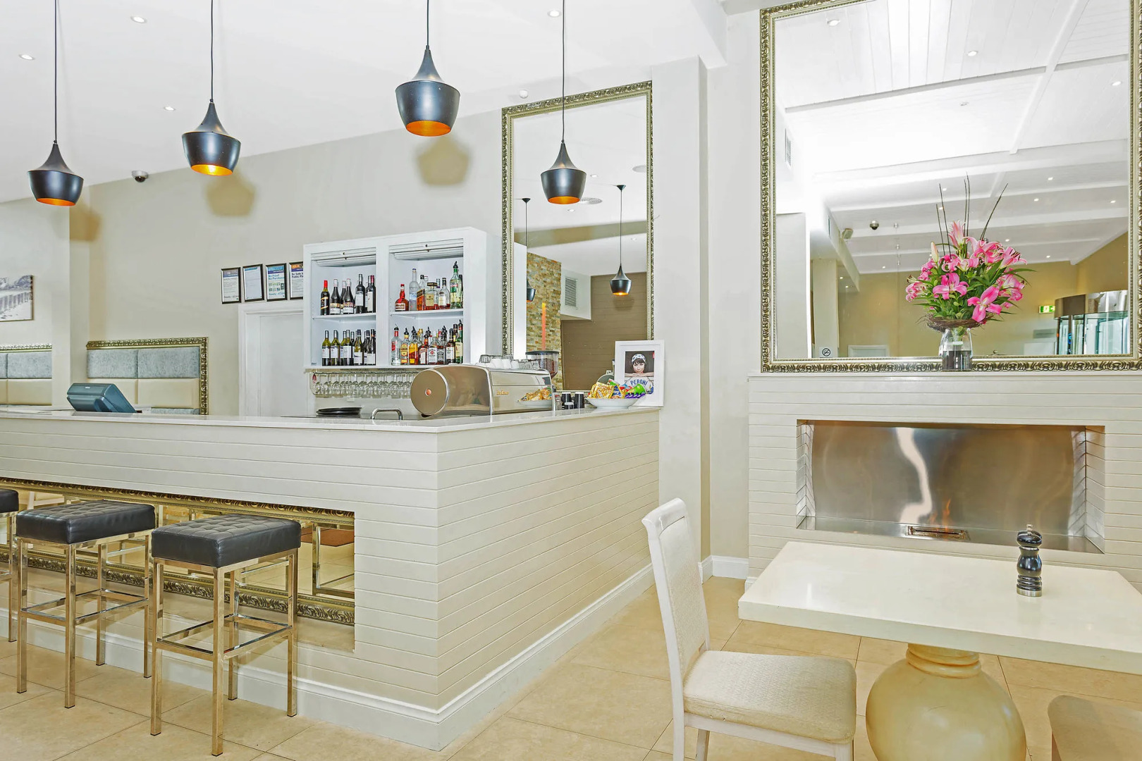 Deep Blue Hotel & Hot Springs