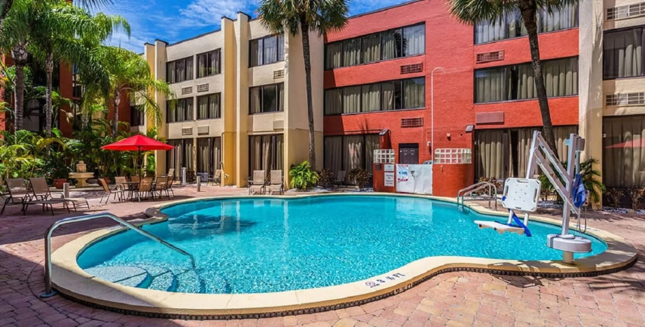 Tropical Palms Hotel