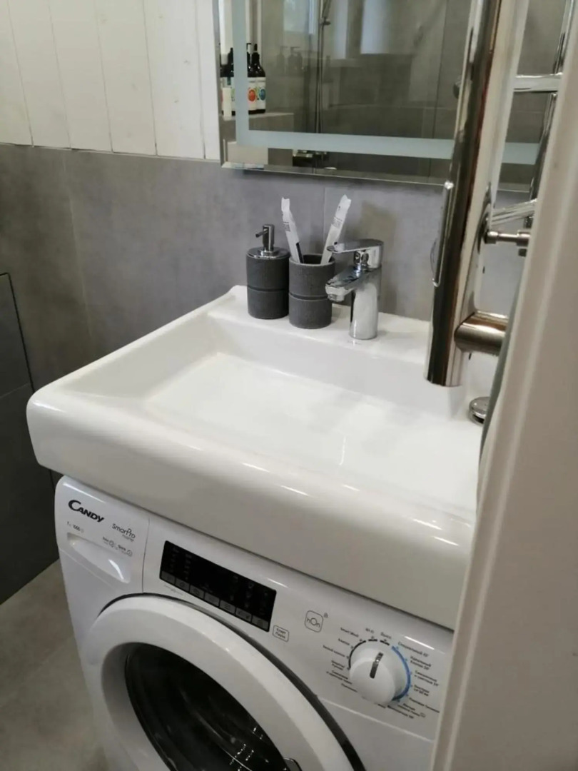 Дом в сосновом лесу