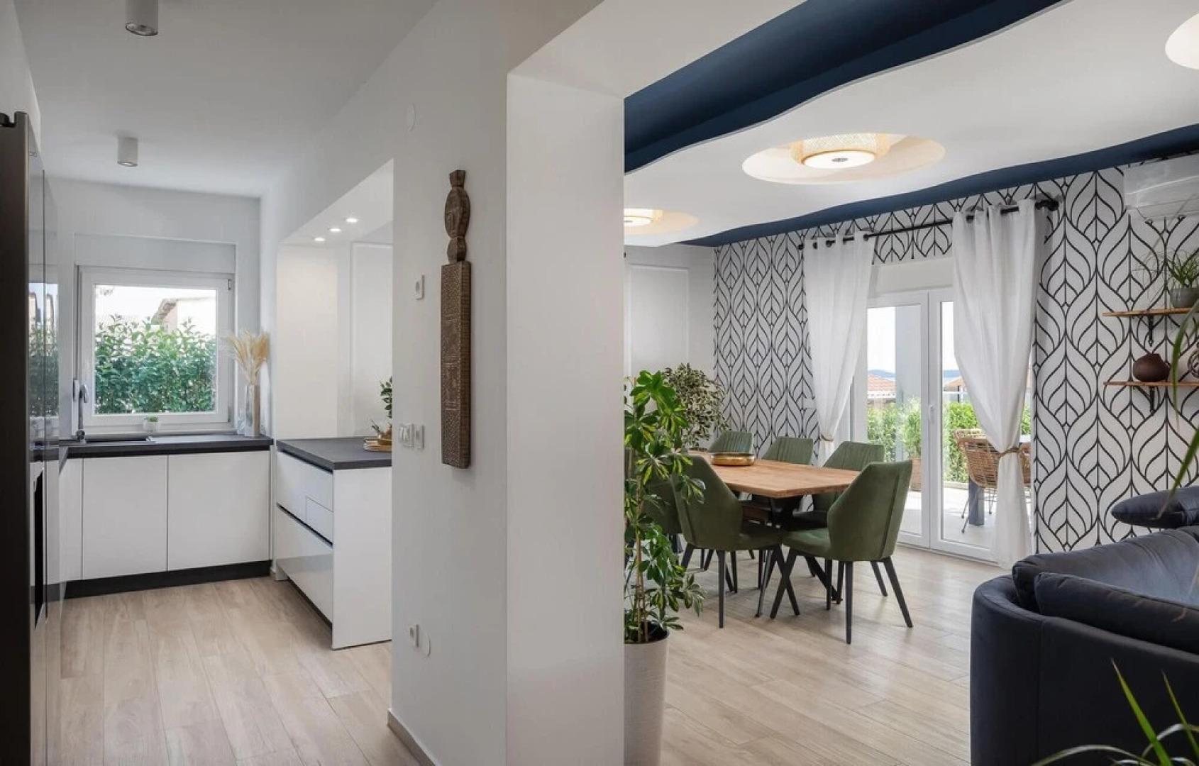 Beautiful Home in Pakostane With 4 Bedrooms, Wifi and Outdoor Swimming Pool