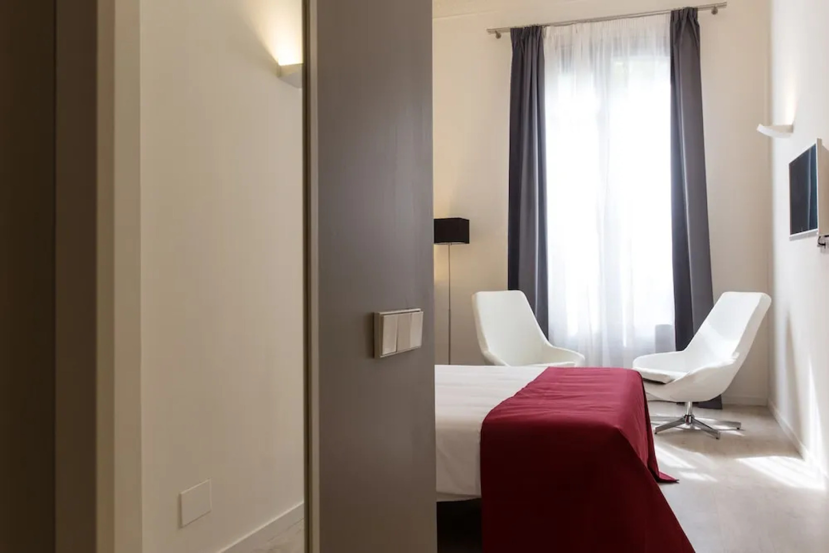 Izaila Plaza Catalunya