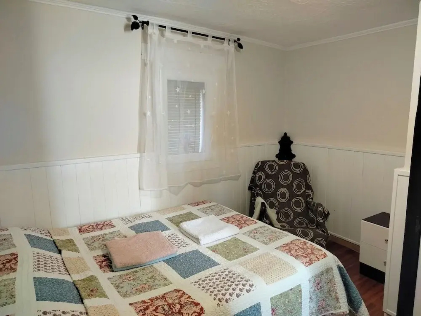 2bed Traditional Apt - Private Balcony - Fuenmayor