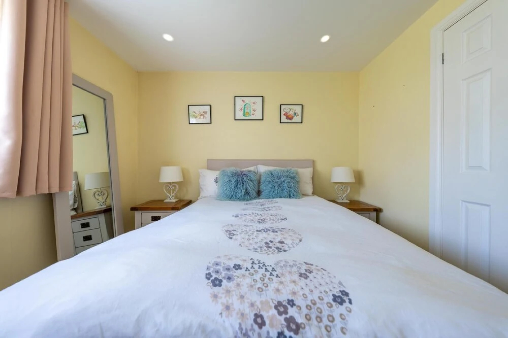 NEW 3BD Flat in the Heart of Bushey