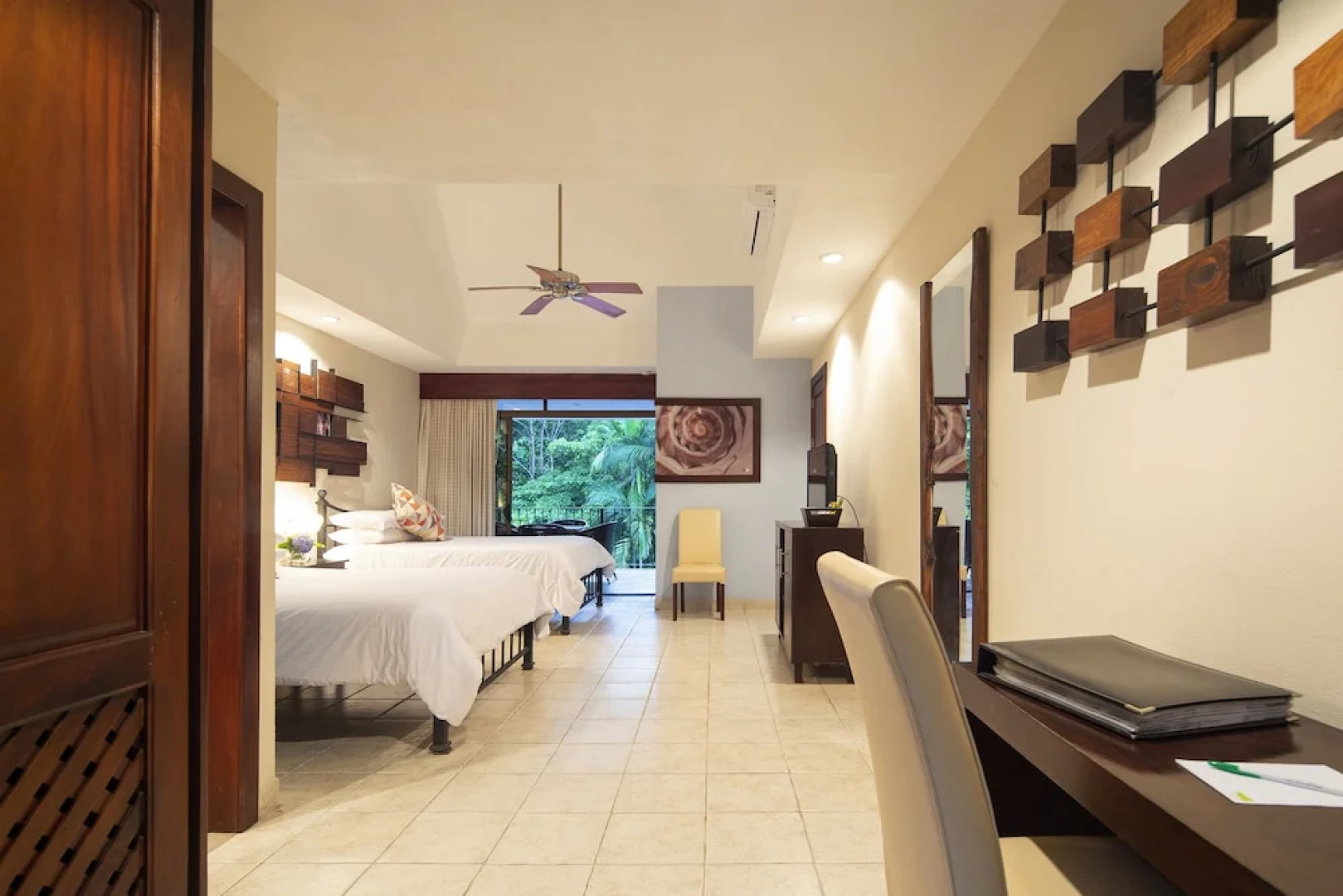 Hotel Pumilio
