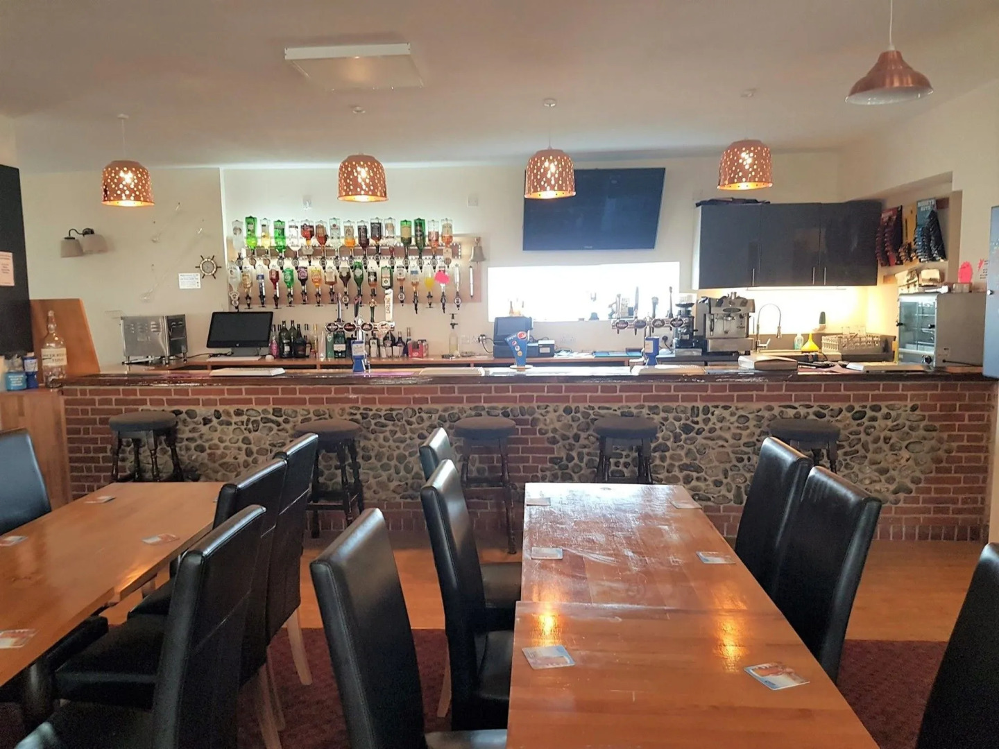 The Cliff Top Inn Hotel