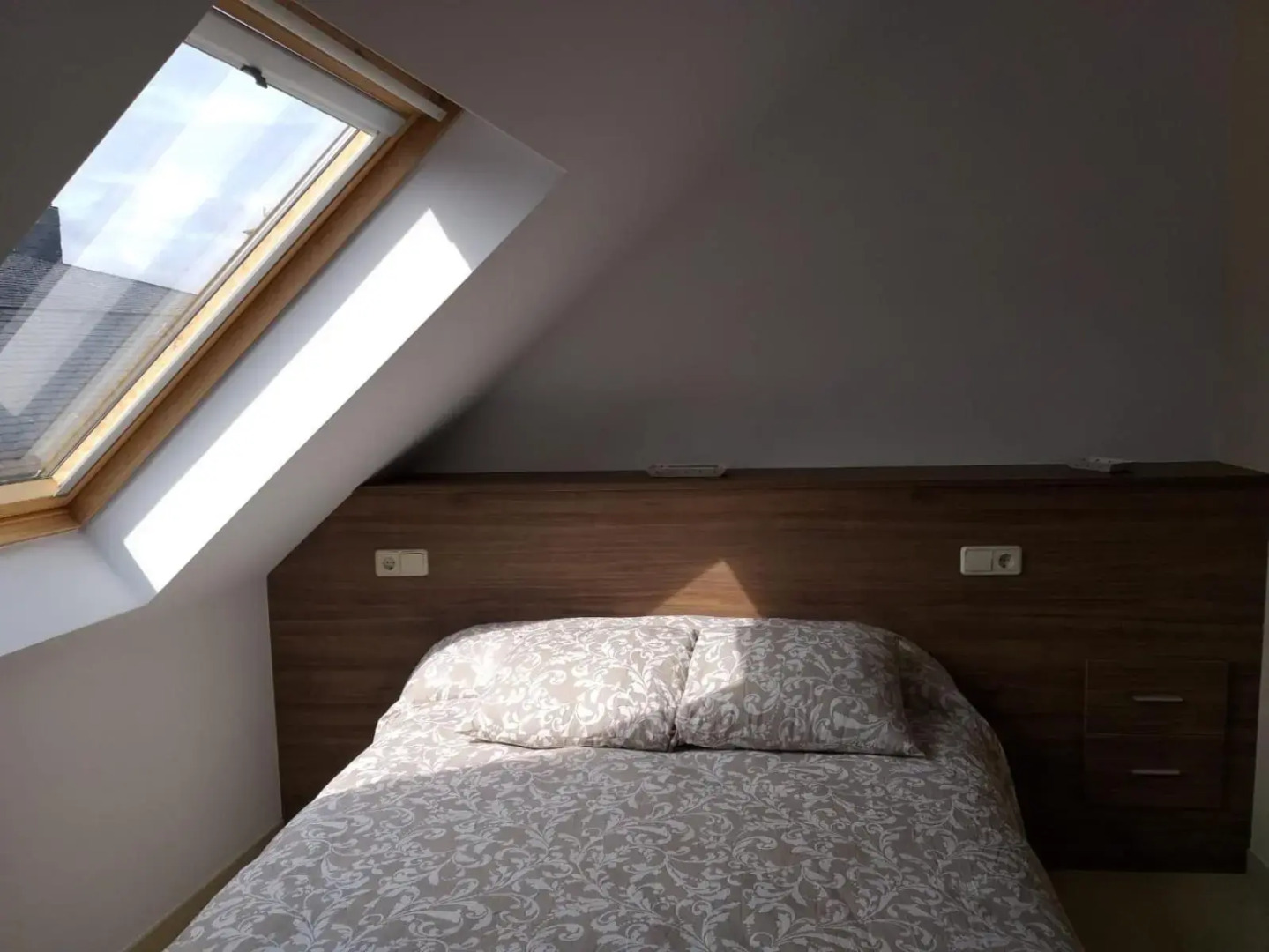 ÁTICO EN RIBEIRA(centro)