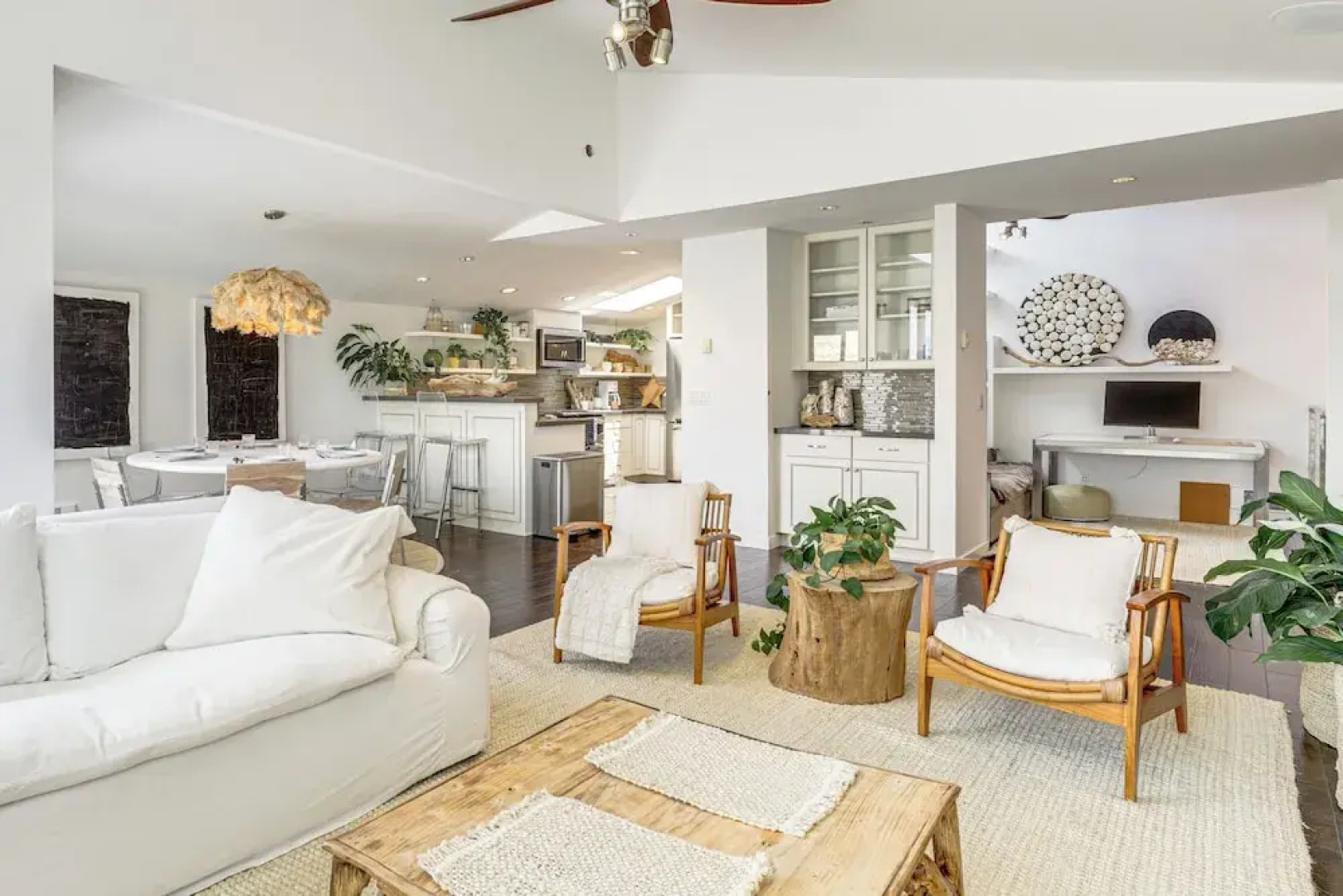 Resort Perks, Ocean Access: Solana Beach Townhome!
