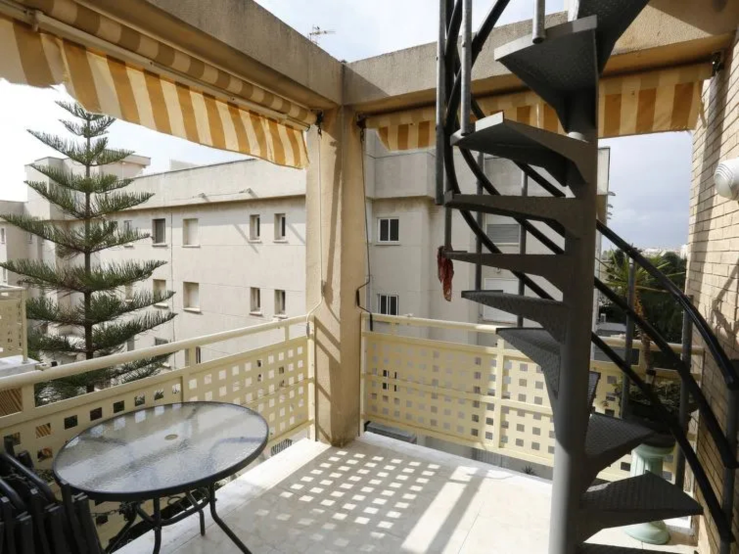 Avda Tarragona - Two Bedroom