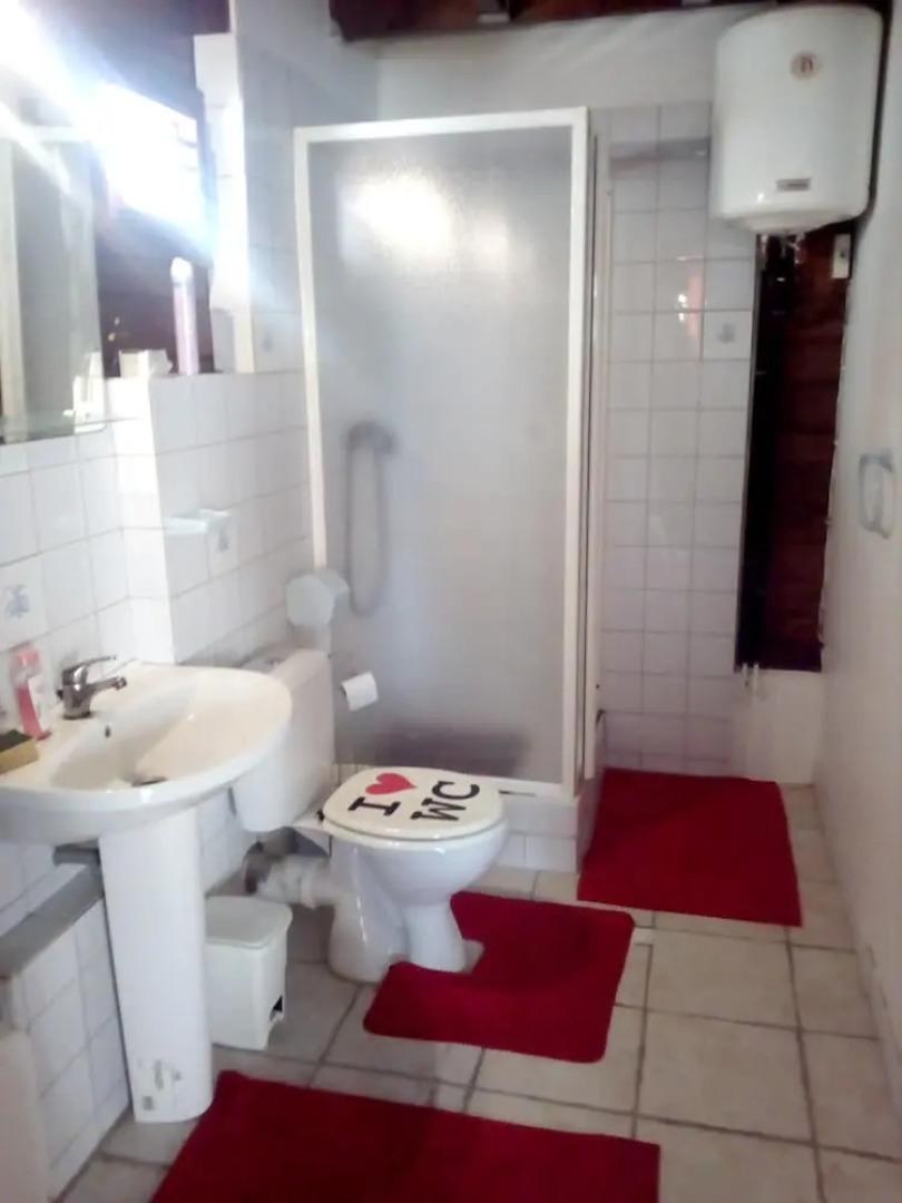 House With one Bedroom in Le Vauclin, With Pool Access, Enclosed Garde