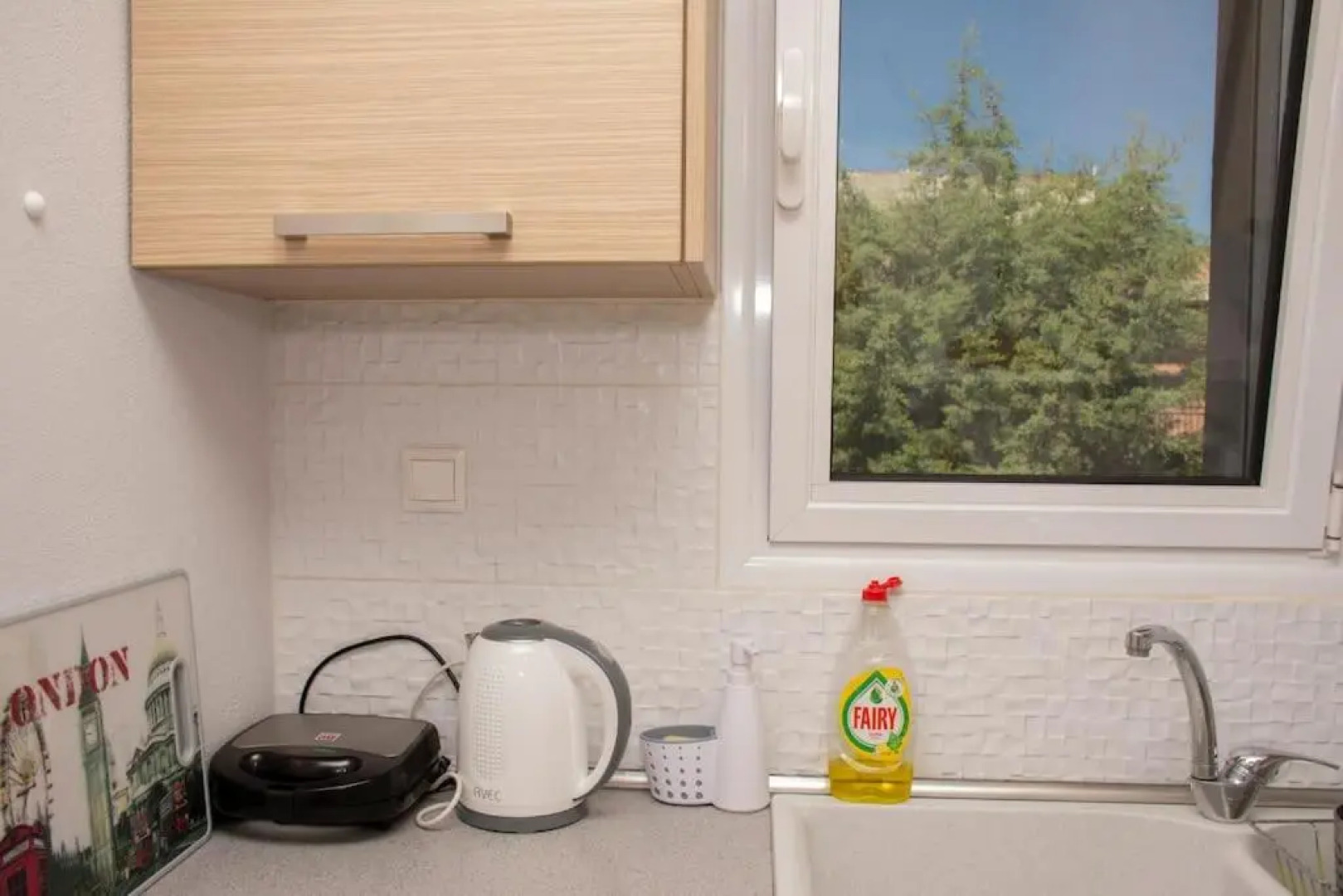 Anadora 2: Hospitable stone house with yard