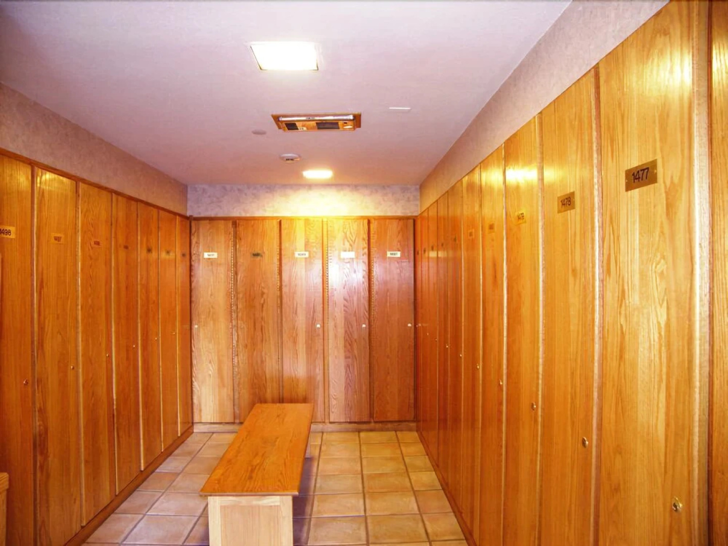 Lakeshore 1 Ba Studio condo by RedAwning