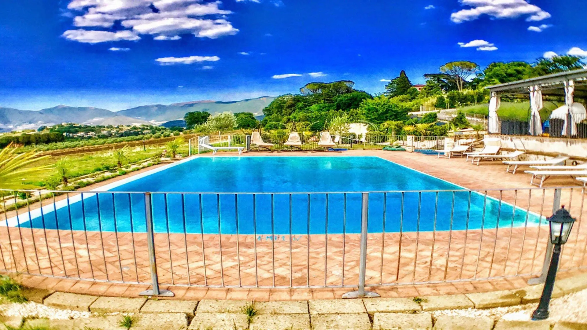 Spoleto By The Pool Whole Villa - Sleeps 24