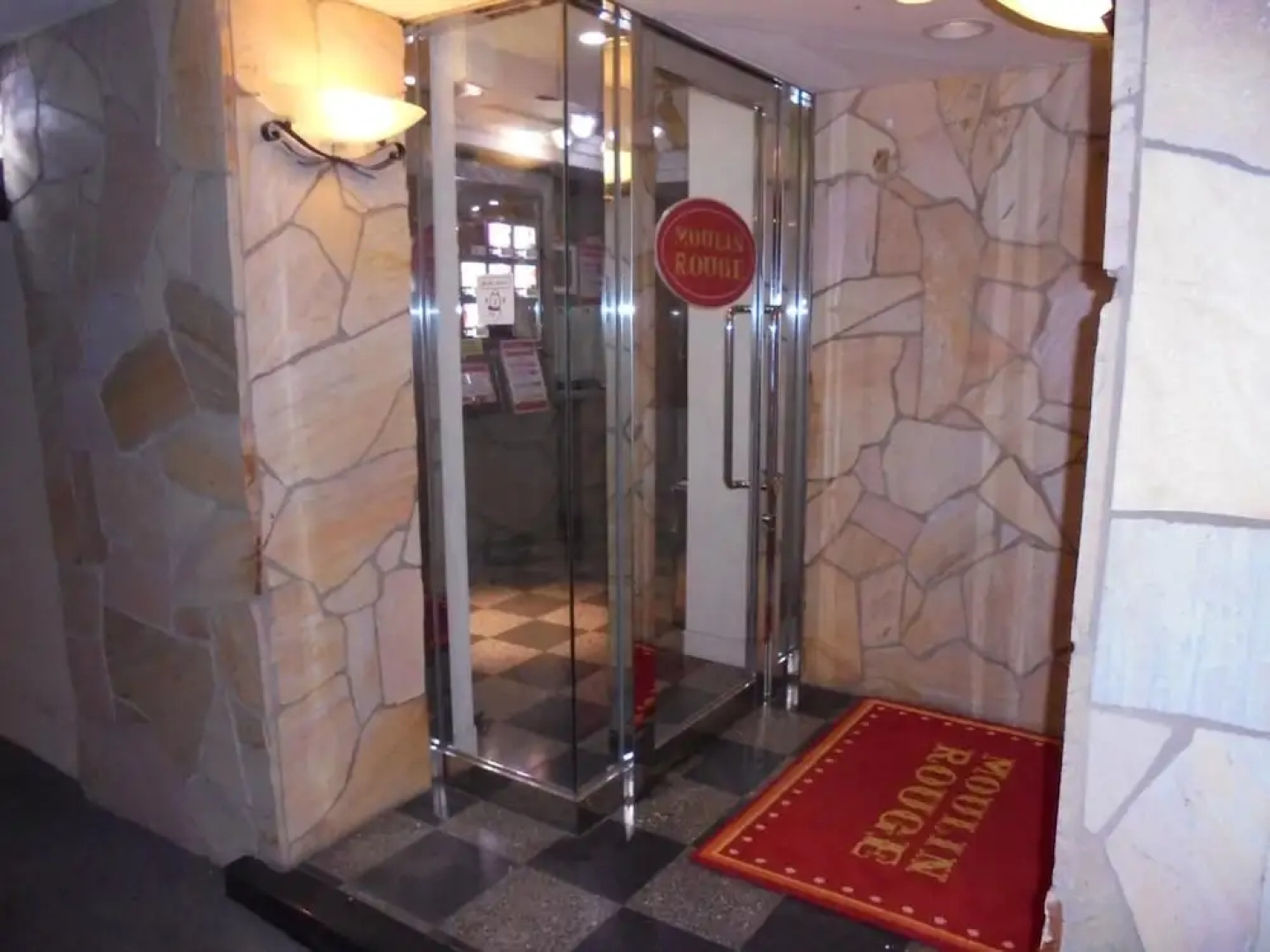 HOTEL MOULIN ROUGE - Adults Only