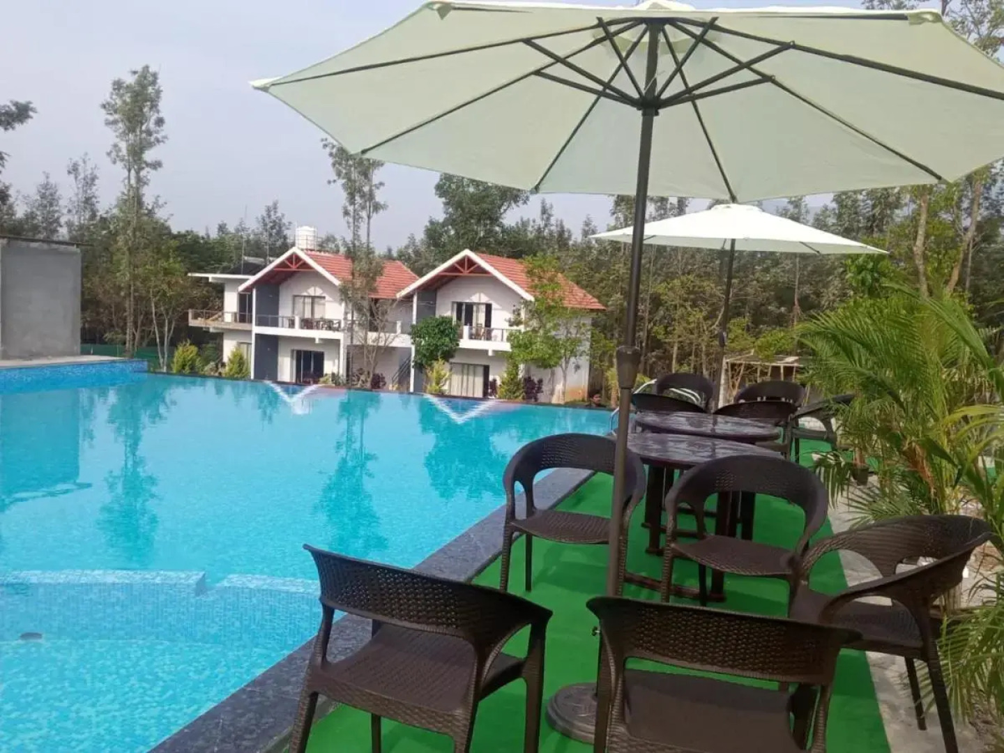 Jadevista Resort & Hotel