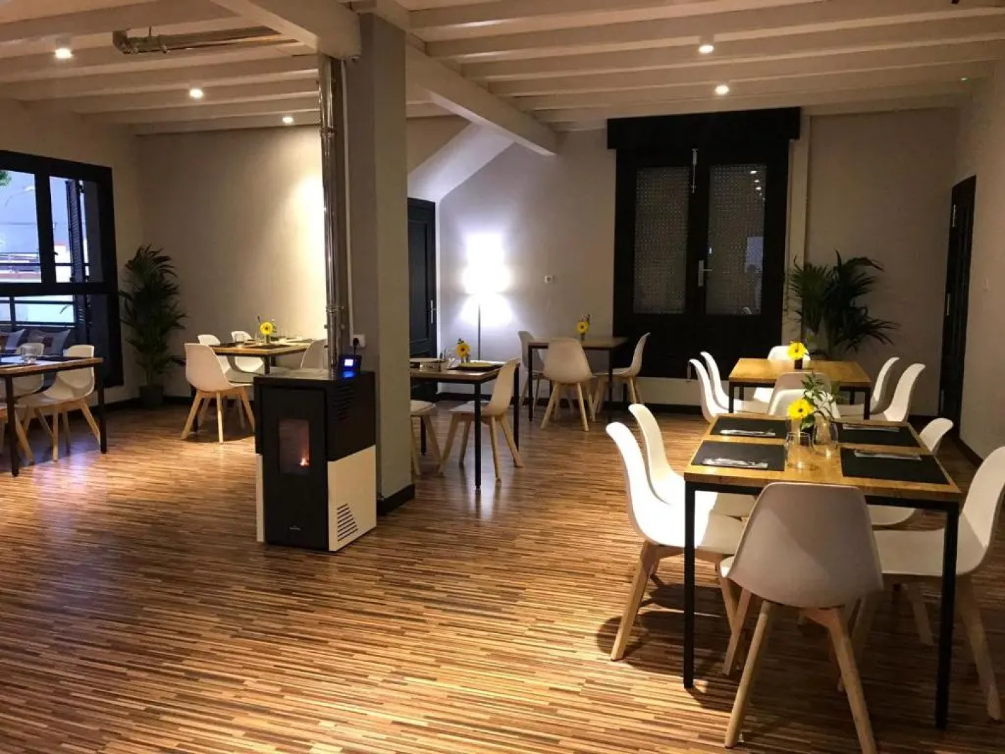 Aderezo Hostal Restaurante