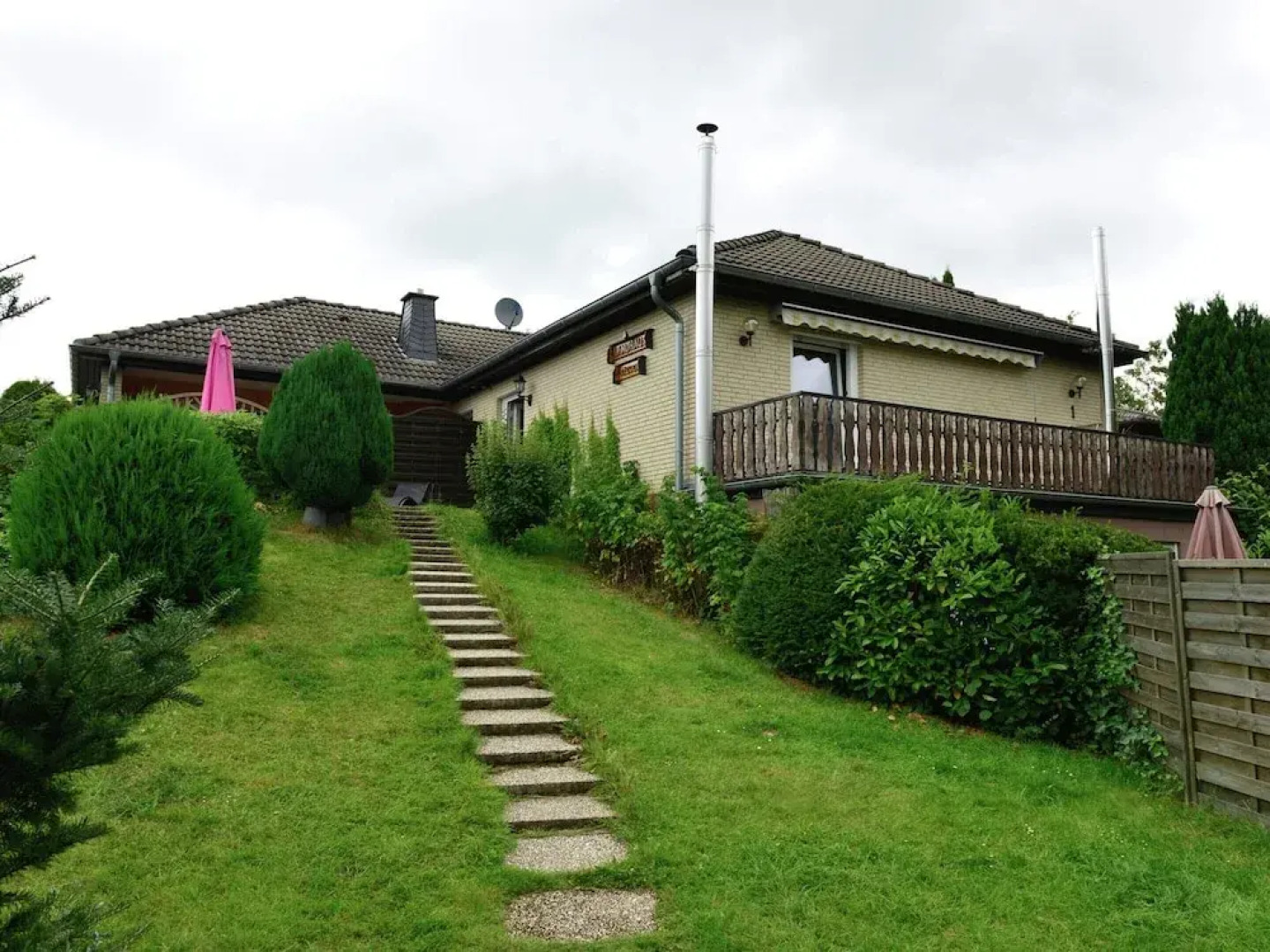 Garden-view Apartment in Heringhausen Lake City Centre