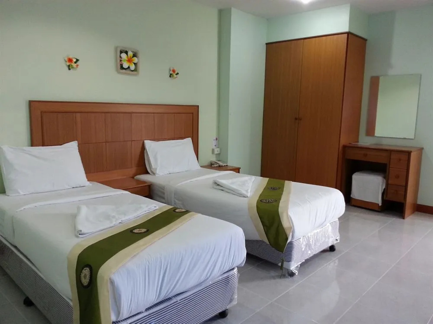 See View Riverside Hotel