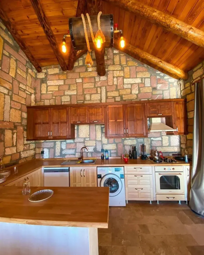 Amazing Stone House With Private Pool in Iznik