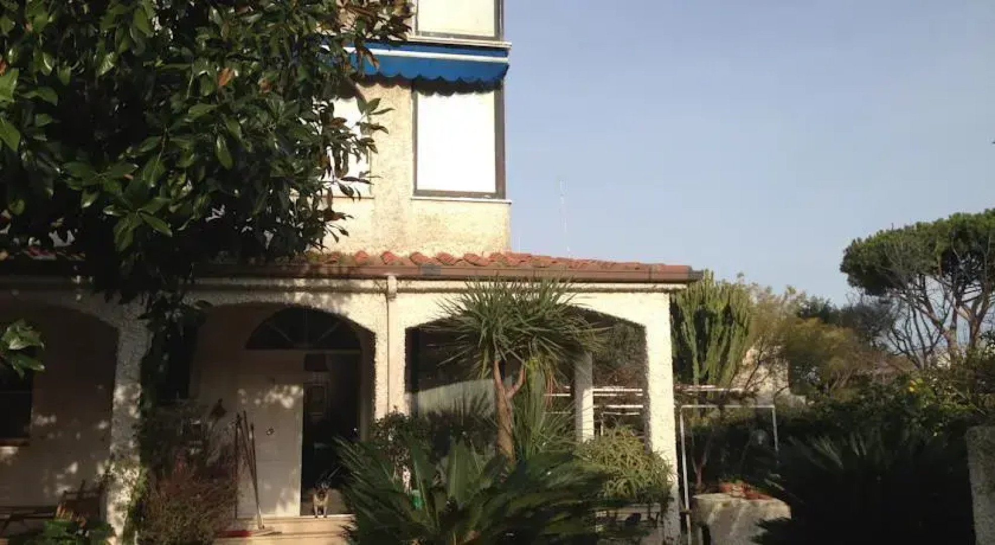 Houseland Romes Beach