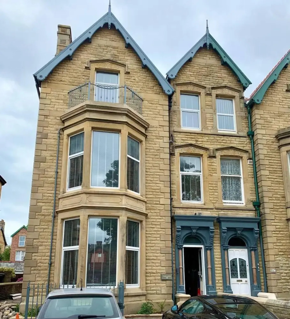 Inviting 1-bed Apartment in Lytham Saint Annes