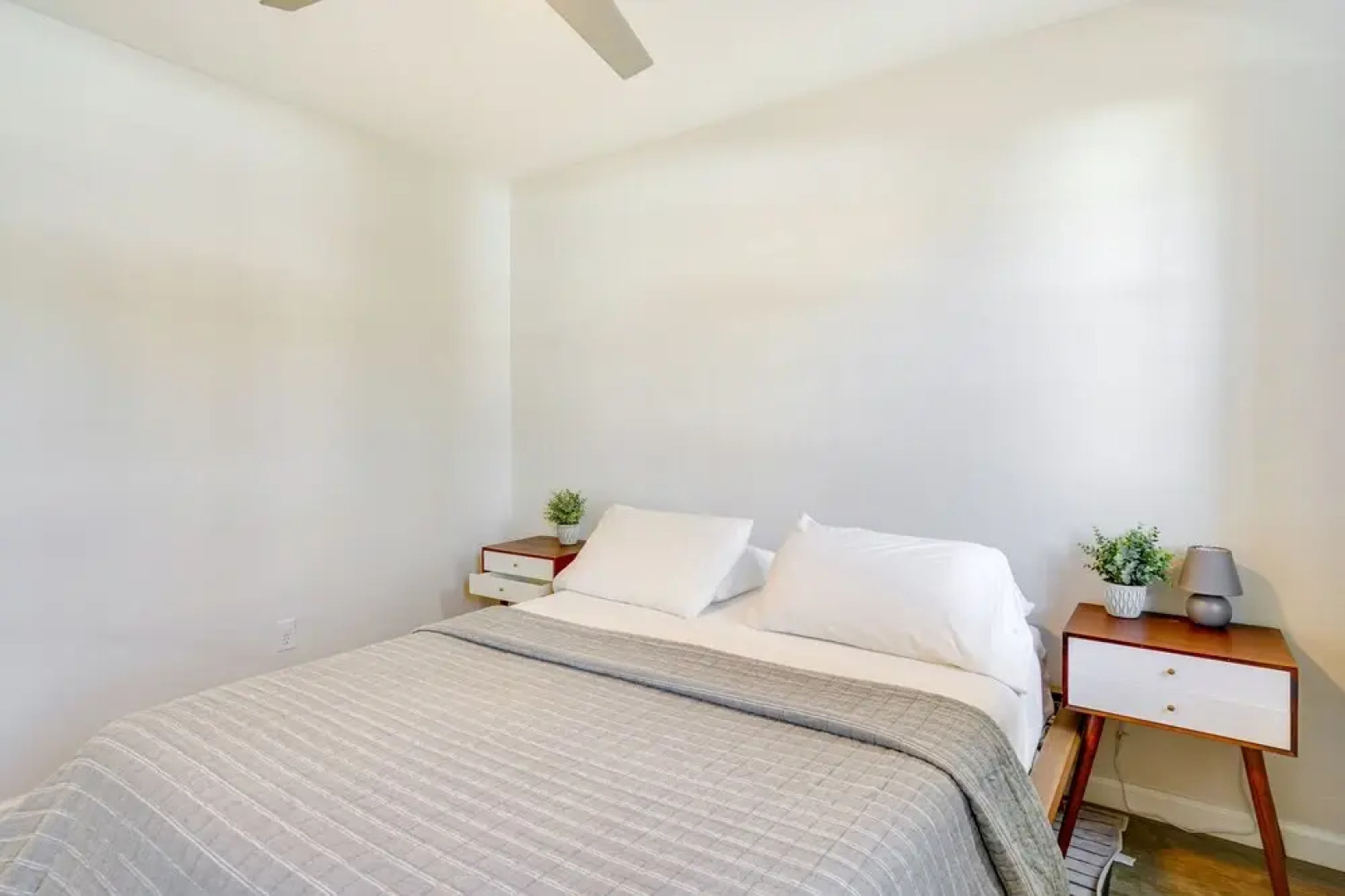 Asbury Park Condo < Half-mi to Beach & Boardwalk!