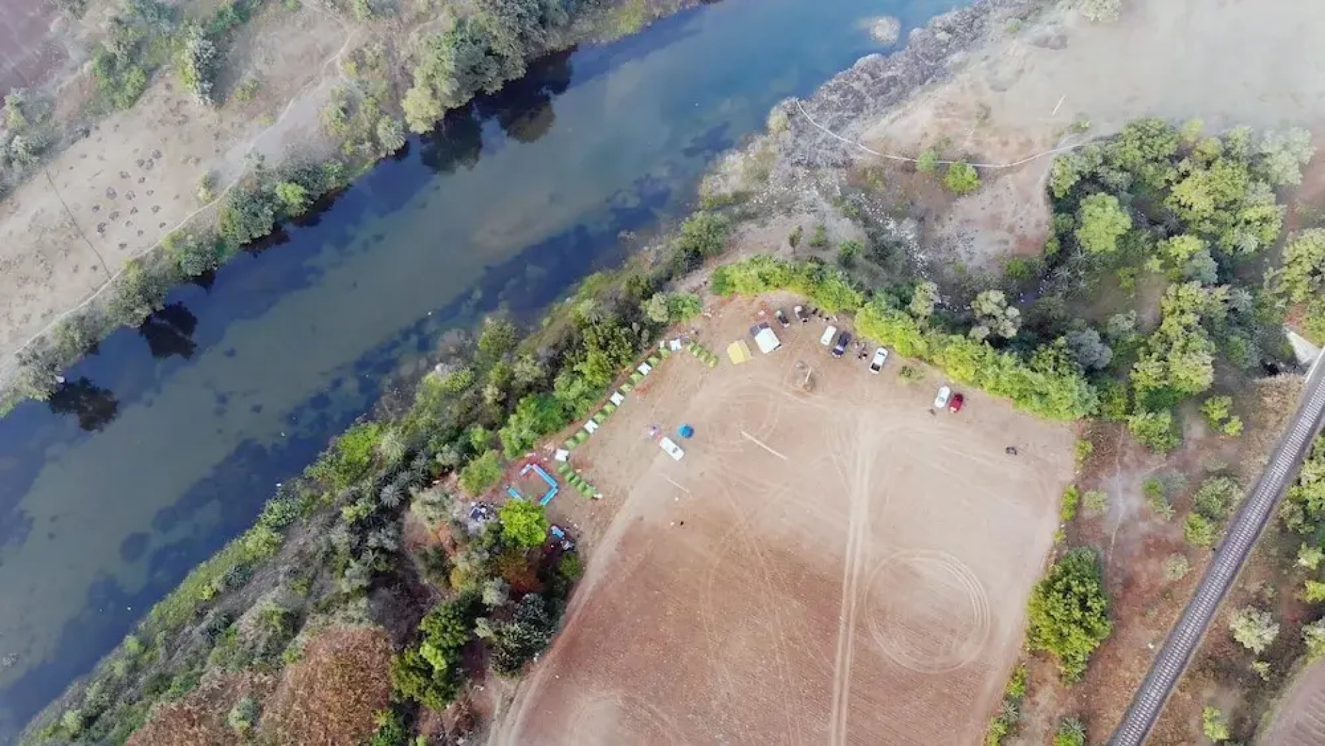 Moustache Kamp Kalakund