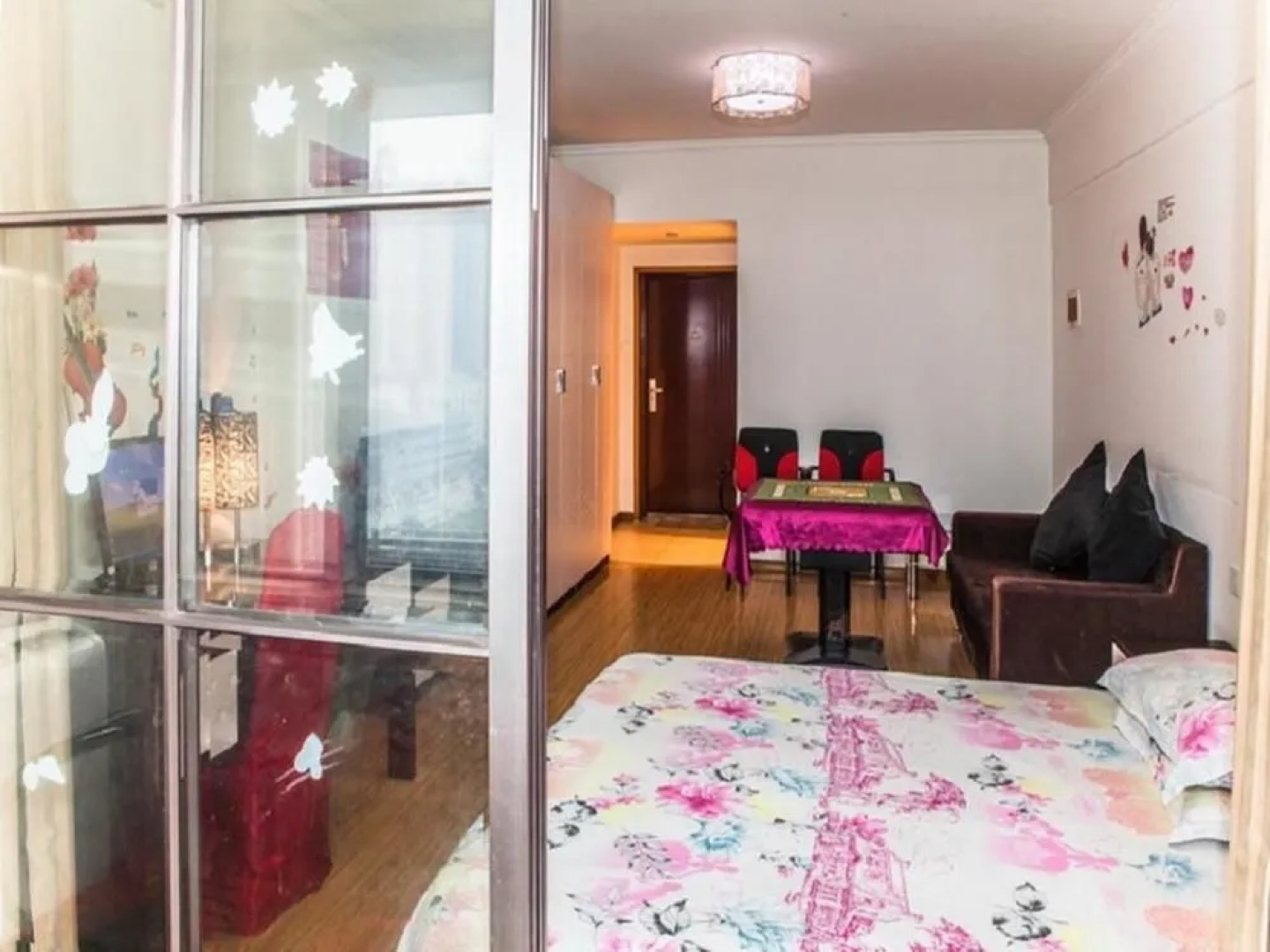 Crystal Love Serviced Apartment