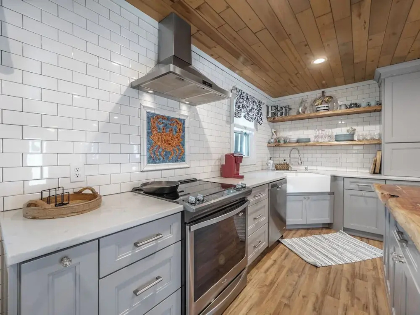 Barefoot Bungalow Kure