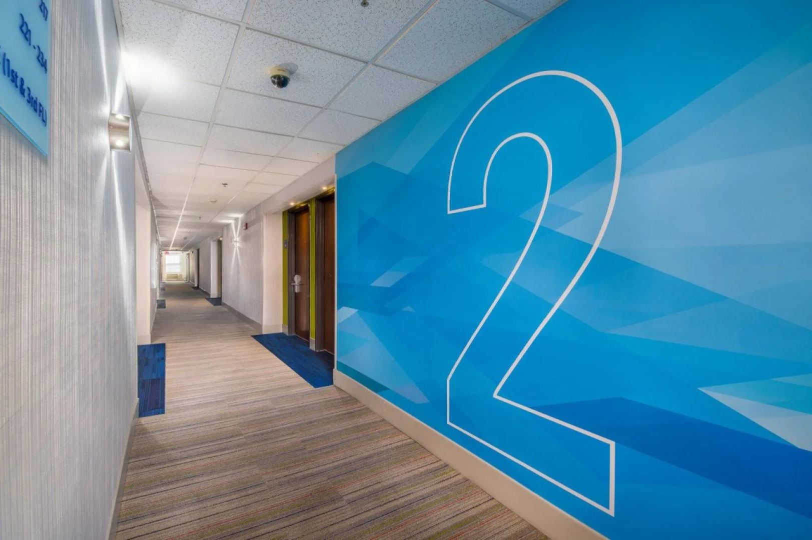 Holiday Inn Express Hotel & Suites Phoenix-Airport by IHG