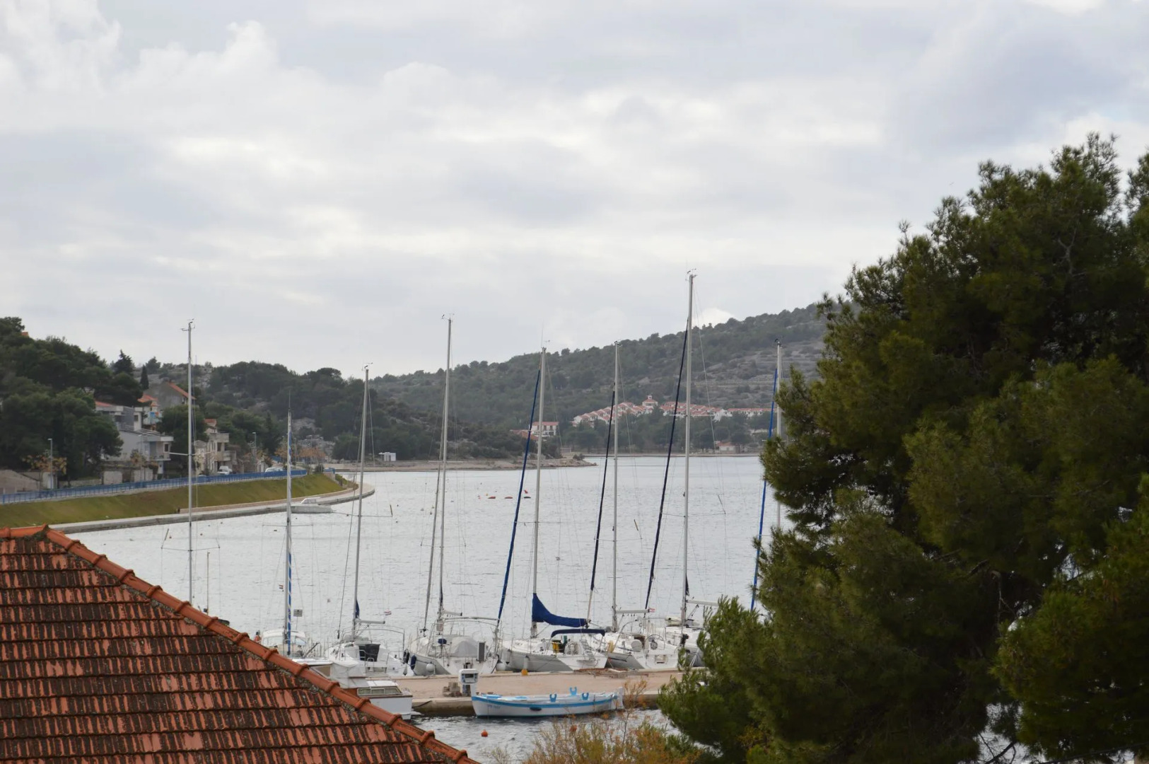 Apartment Tome - sea view : A1 Tisno, Island Murter